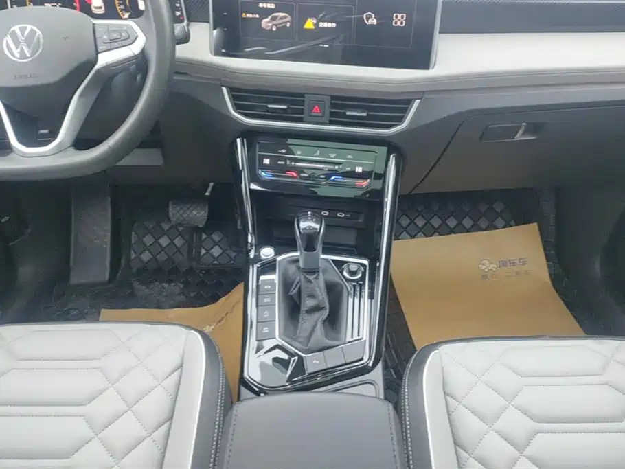 Volkswagen Tayron 2024 300TSI 2WD Luxury Plus Advanced фото 16