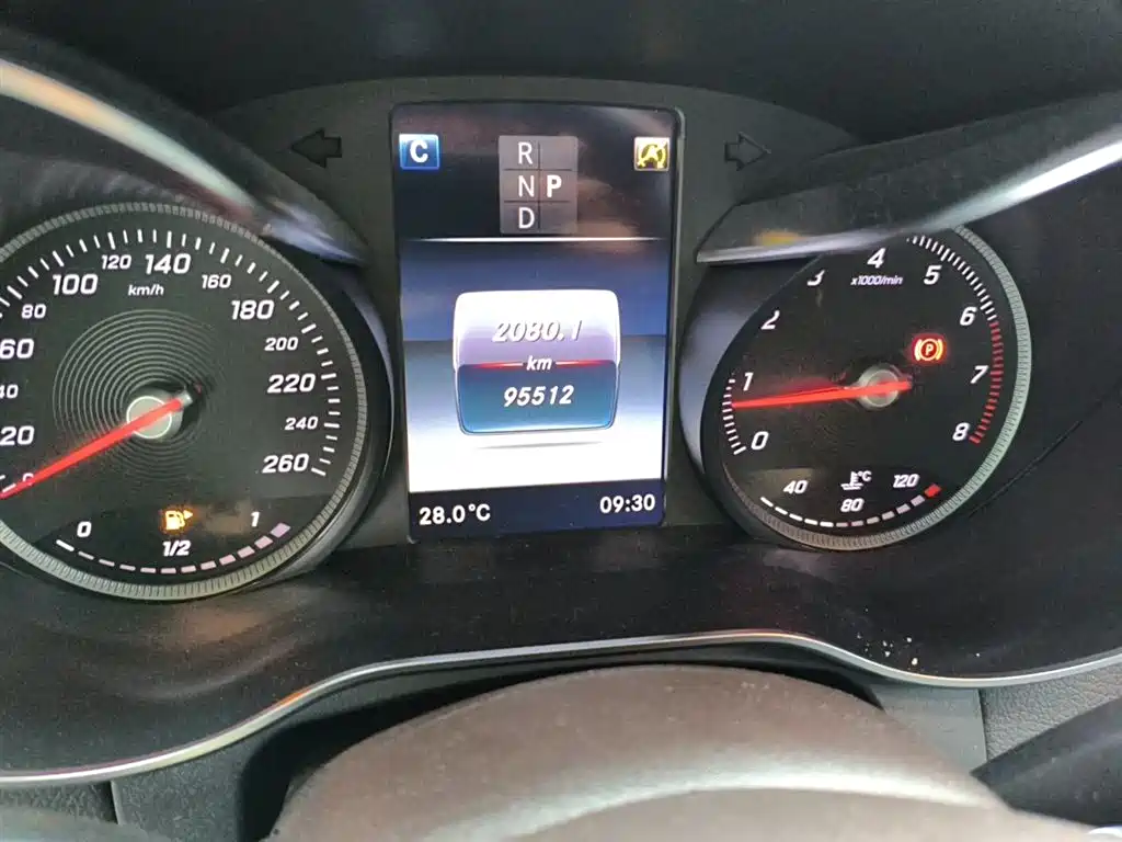 Mercedes-Benz GLC 2019 Facelift GLC 260 L 4MATIC Luxury фото 12