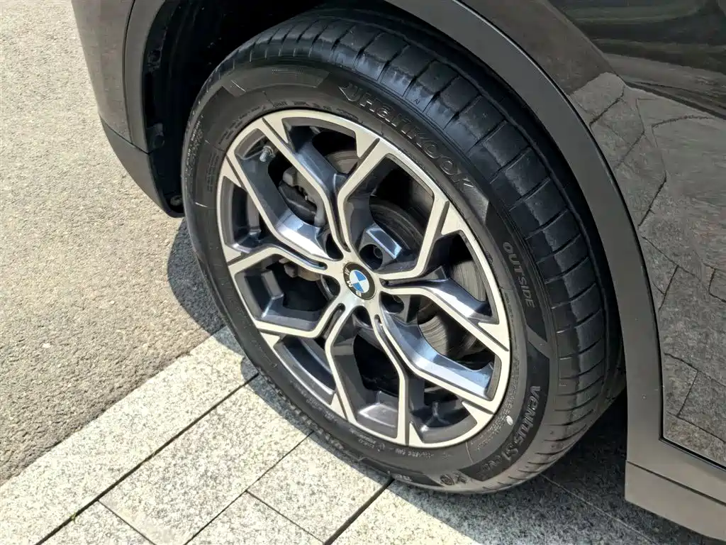 BMW X1 2022 sDrive25Li Leading фото 24