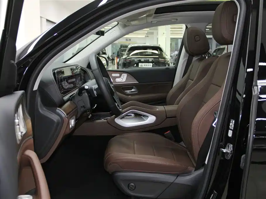 Mercedes-Benz GLE 2024 GLE 450 4MATIC Fashion фото 6