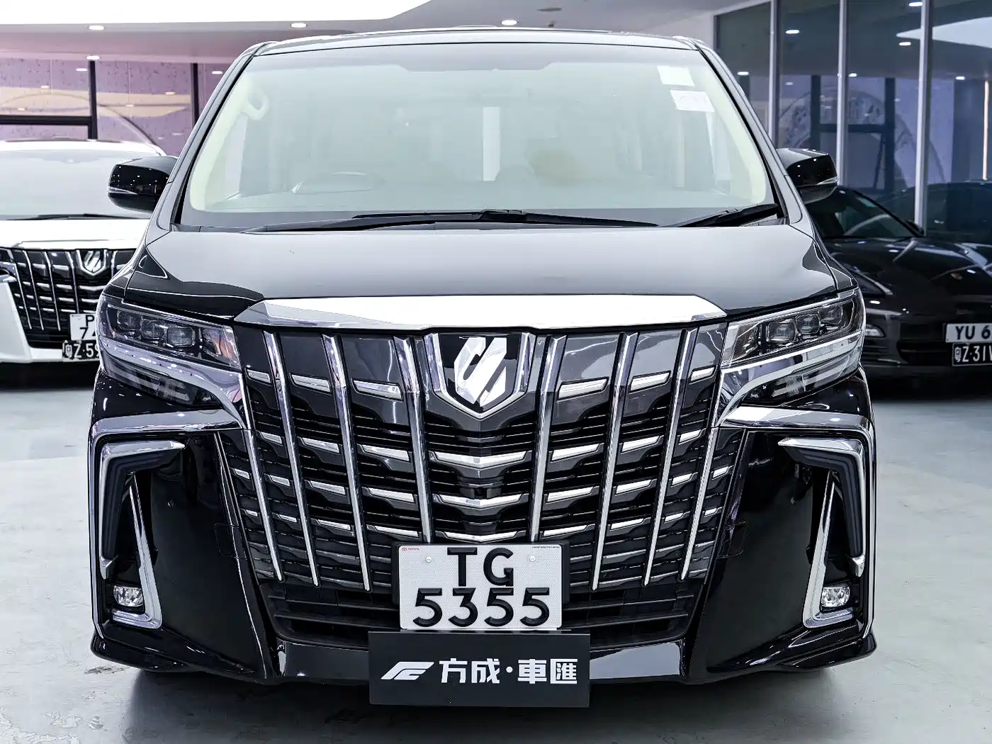 Toyota Alphard 2018 Facelift 3.5L Premium Edition фото 4