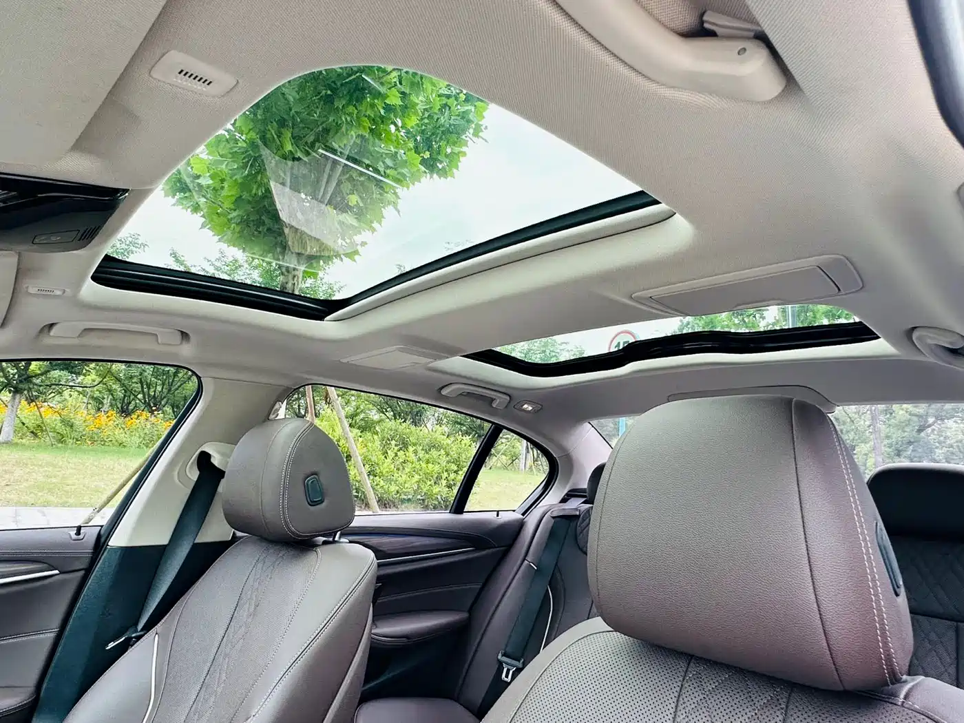 BMW 5 Series 2021 530Li Leading Luxury Package фото 17