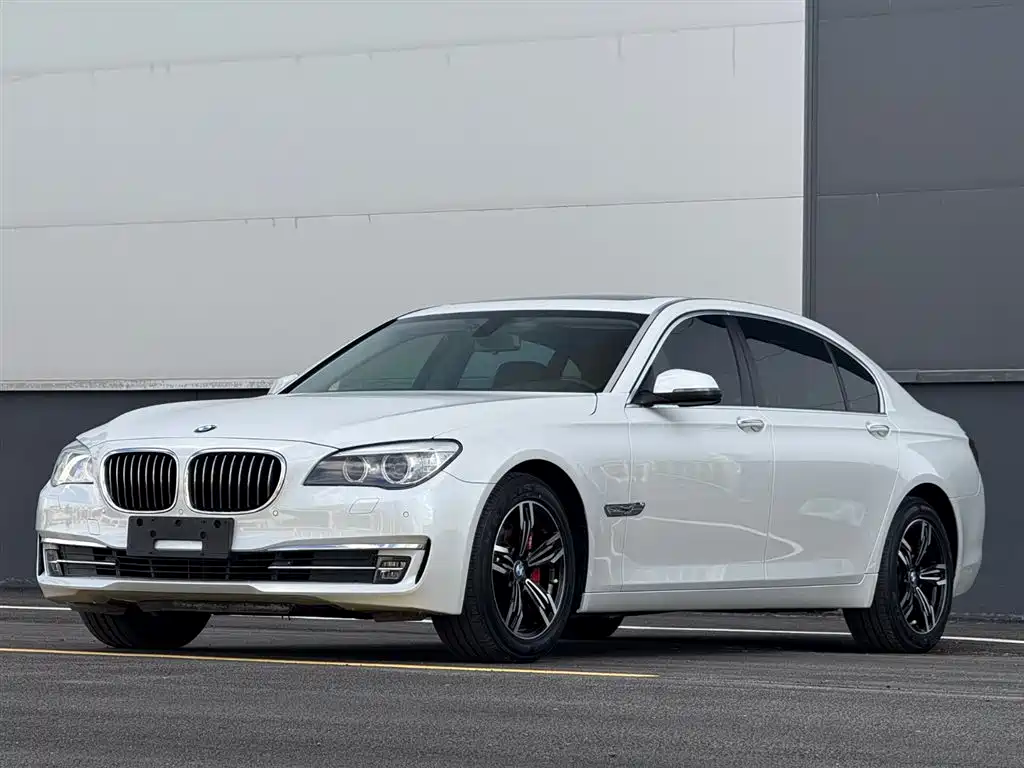 BMW 7 Series 2013 Model 730Li Leading
