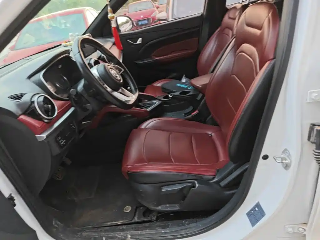 Dongfeng Fengguang Fengon 500 2021 2021 1.5L CVT Comfort
