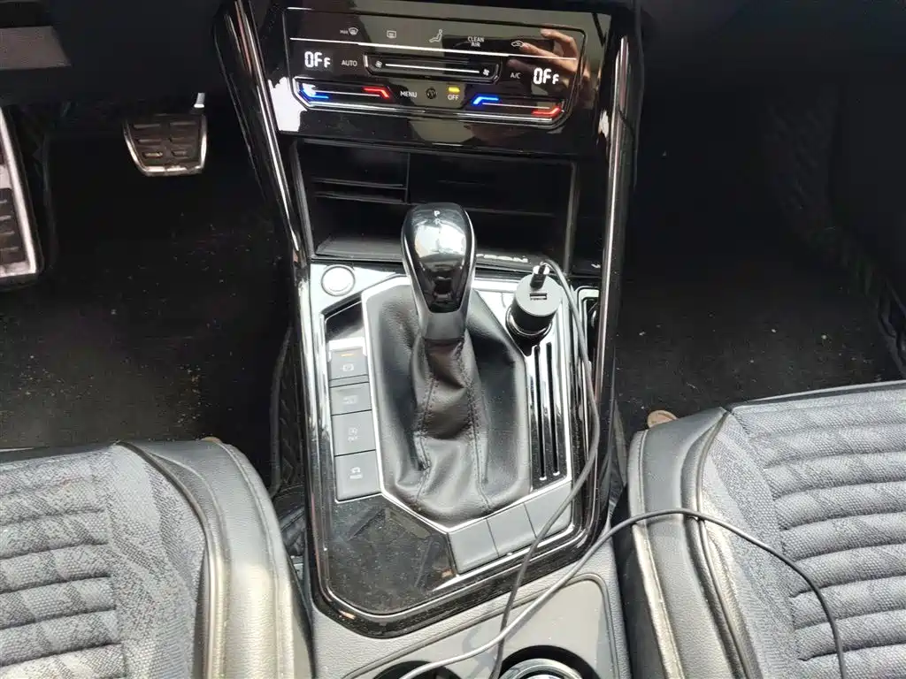 Volkswagen Tayron 2021 280TSI 2WD Luxury Smart Connect фото 10