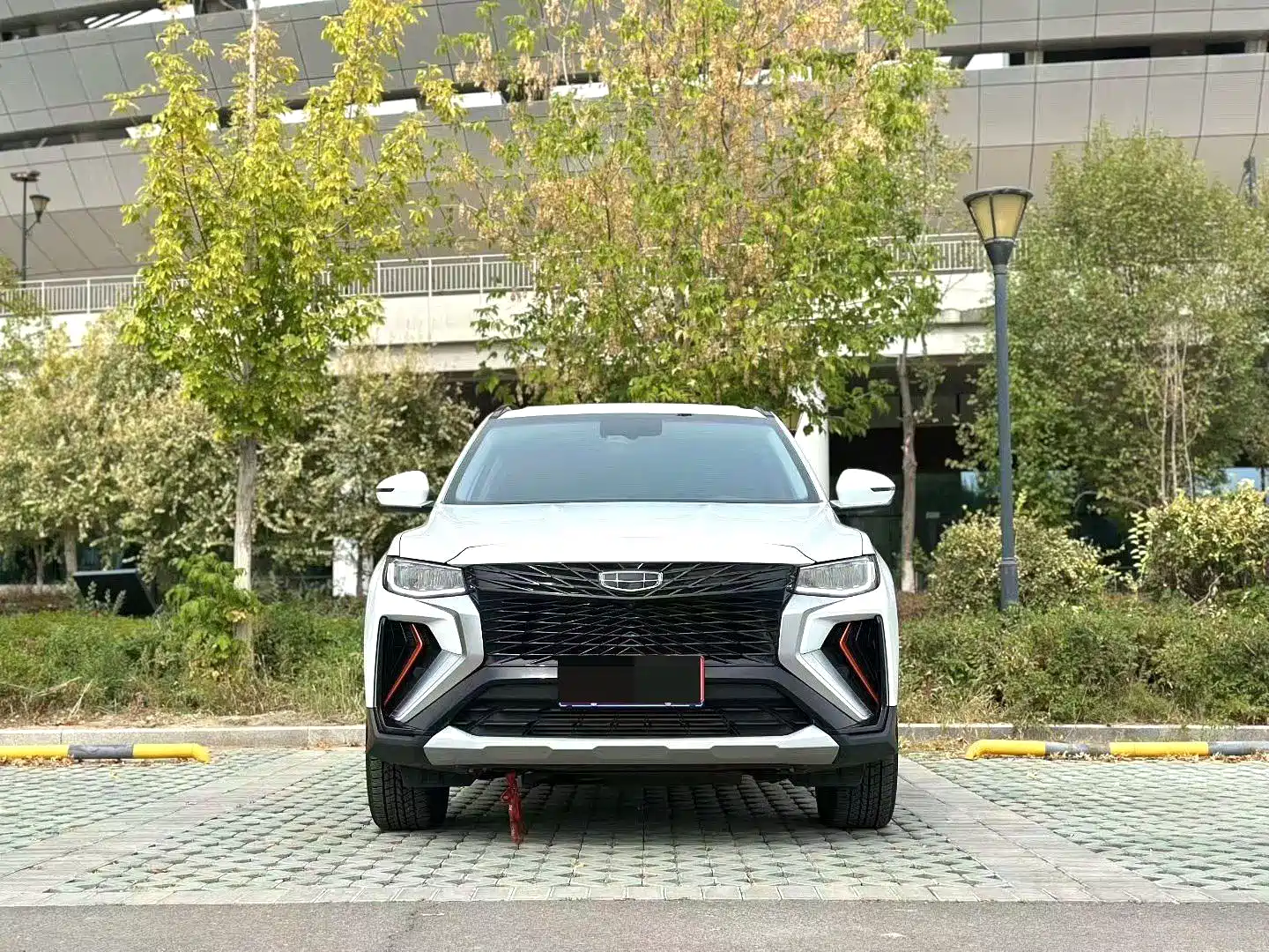 Photo 1 - Geely Atlas