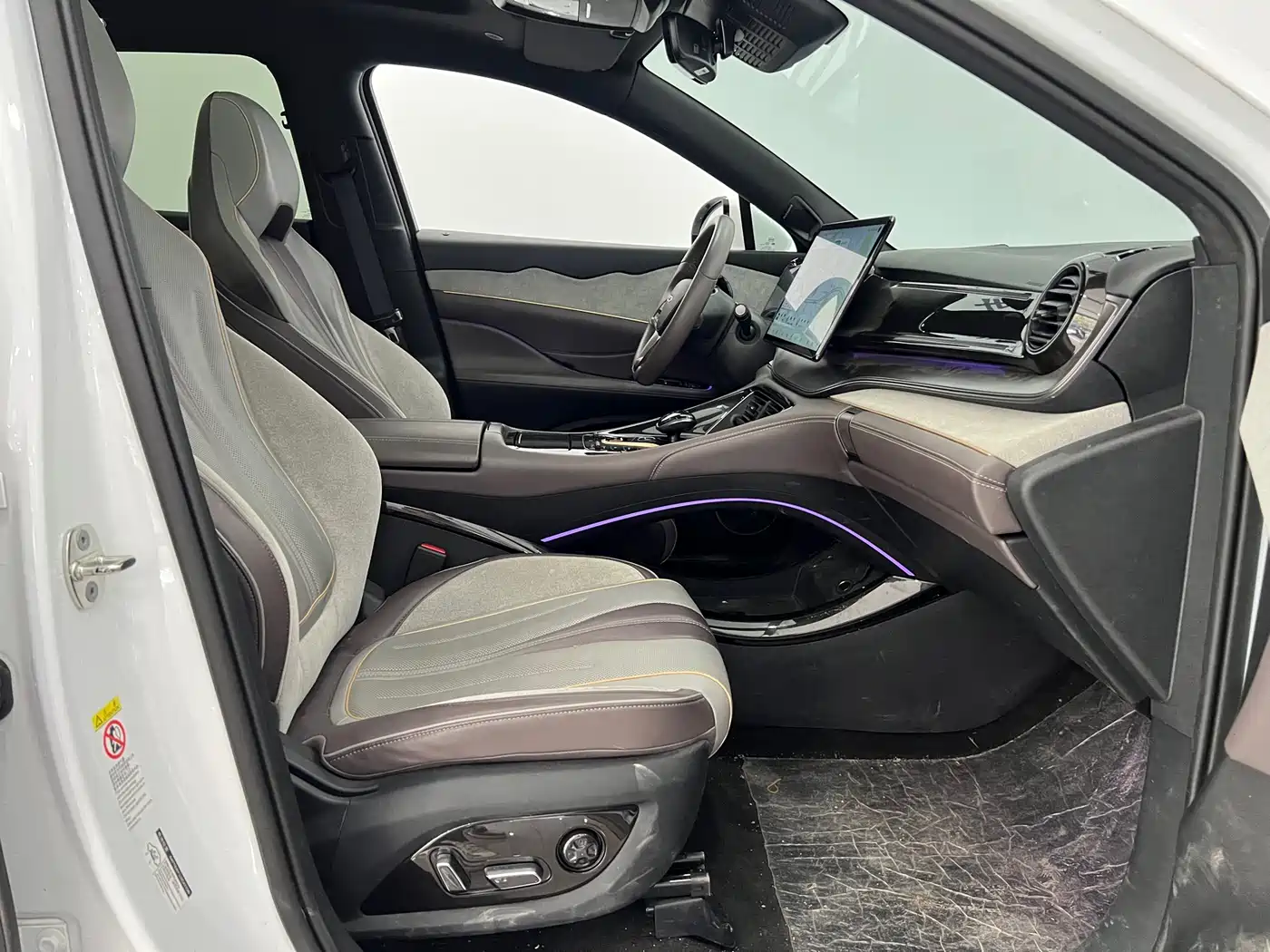 BYD Frigate 07 2024 Glory Edition DM-i 205KM Flagship фото 11