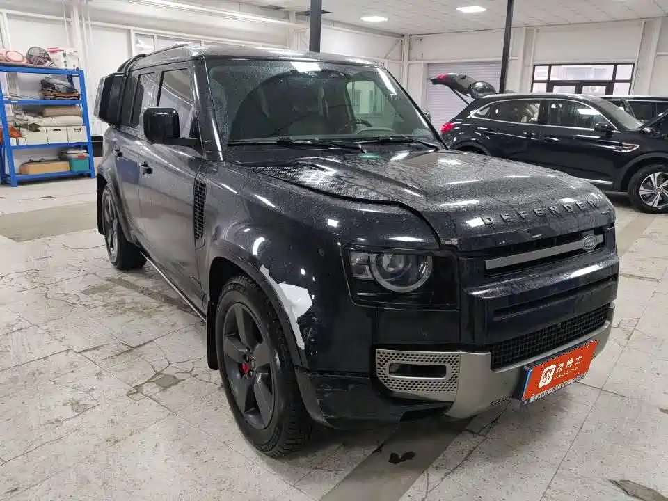 Land Rover Defender 2021 110 P400 X-DYNAMIC HSE фото 2