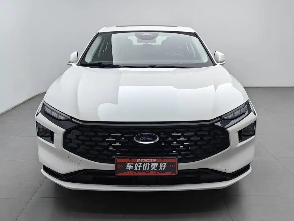 2025 Ford Mondeo