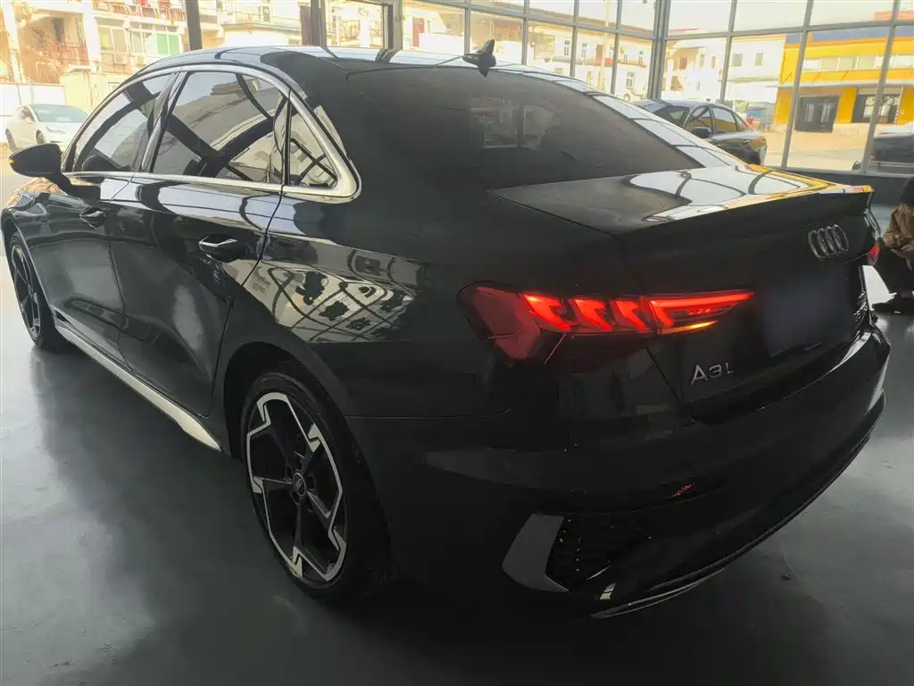 Audi A3 2024 Model A3L Limousine 35 TFSI Fashion Sport фото 5