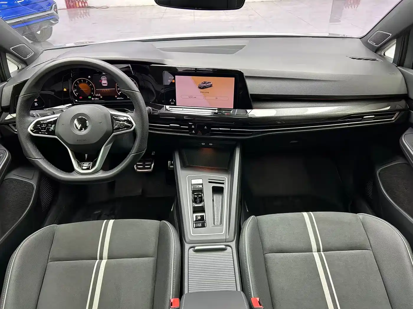 Volkswagen Golf 2021 280TSI DSG R-Line фото 15