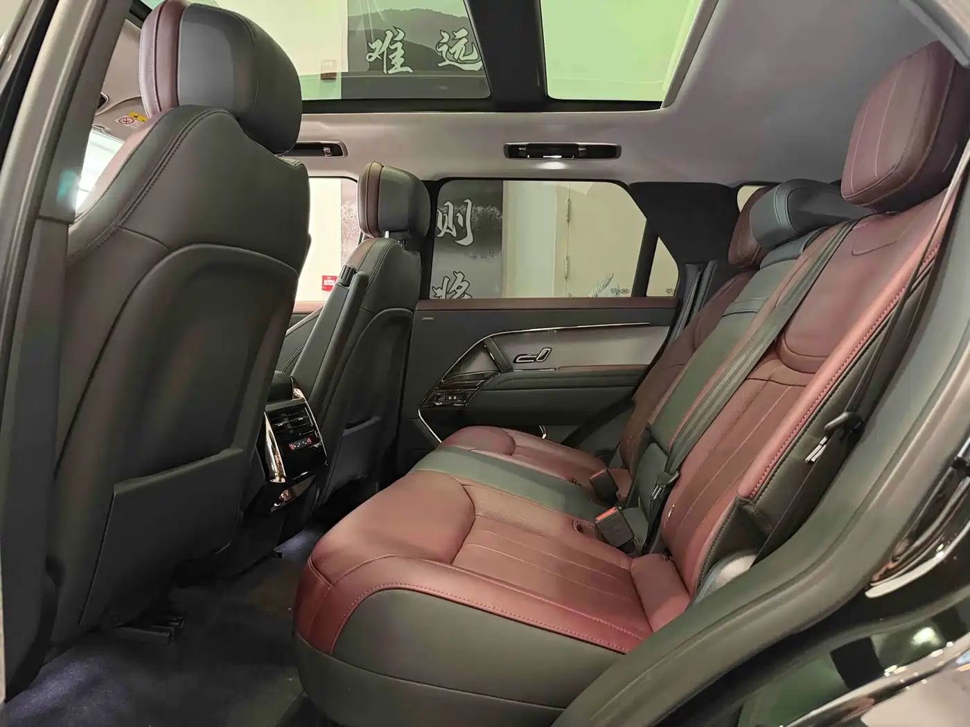 Land Rover Range Rover Sport 2023 400PS Dynamic SE фото 14