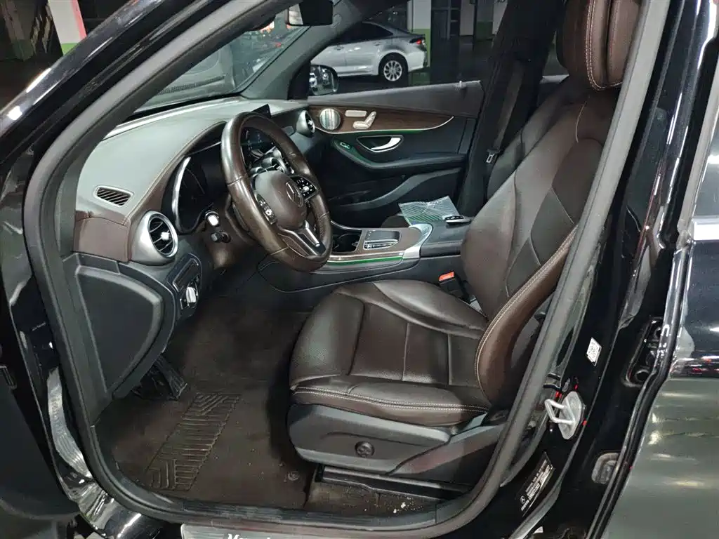 Mercedes-Benz GLC 2021 GLC 300 L 4MATIC Sporty фото 11