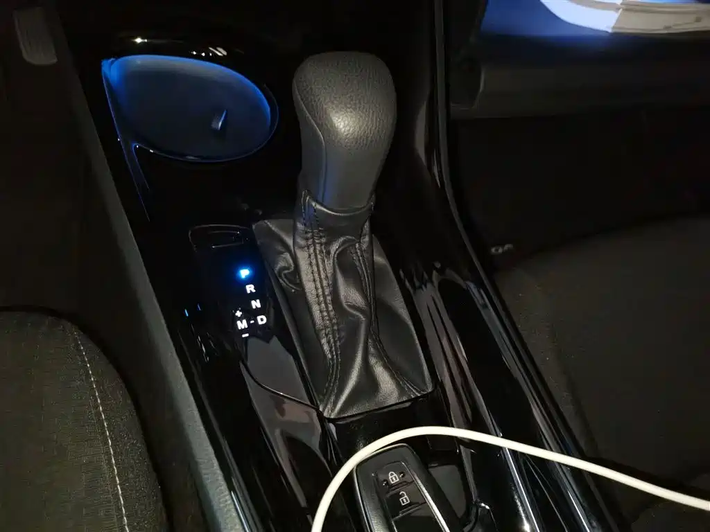 Toyota IZOA 2020 2.0L Yi Xiang Edition фото 11