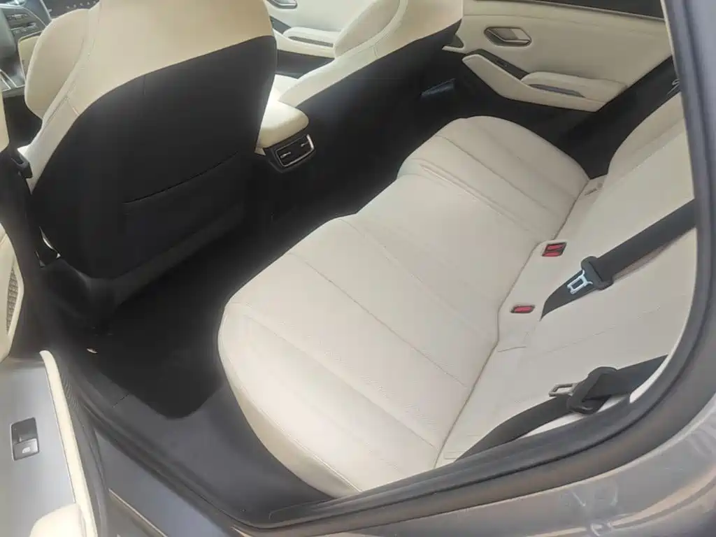 BYD Qin L 2024 2024 DM-i 120KM Leading