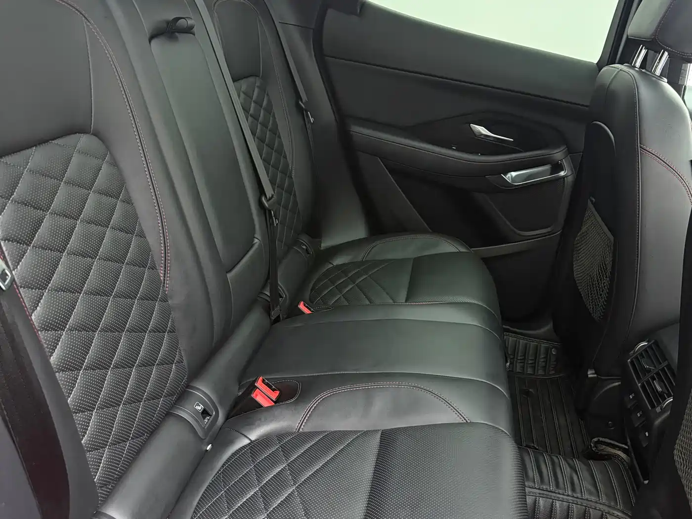 Photo 13 - Jaguar E-PACE
