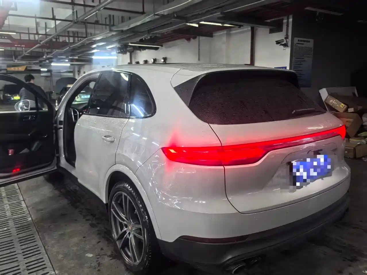 Porsche Cayenne 2022 Cayenne 3.0T Platinum Edition фото 10