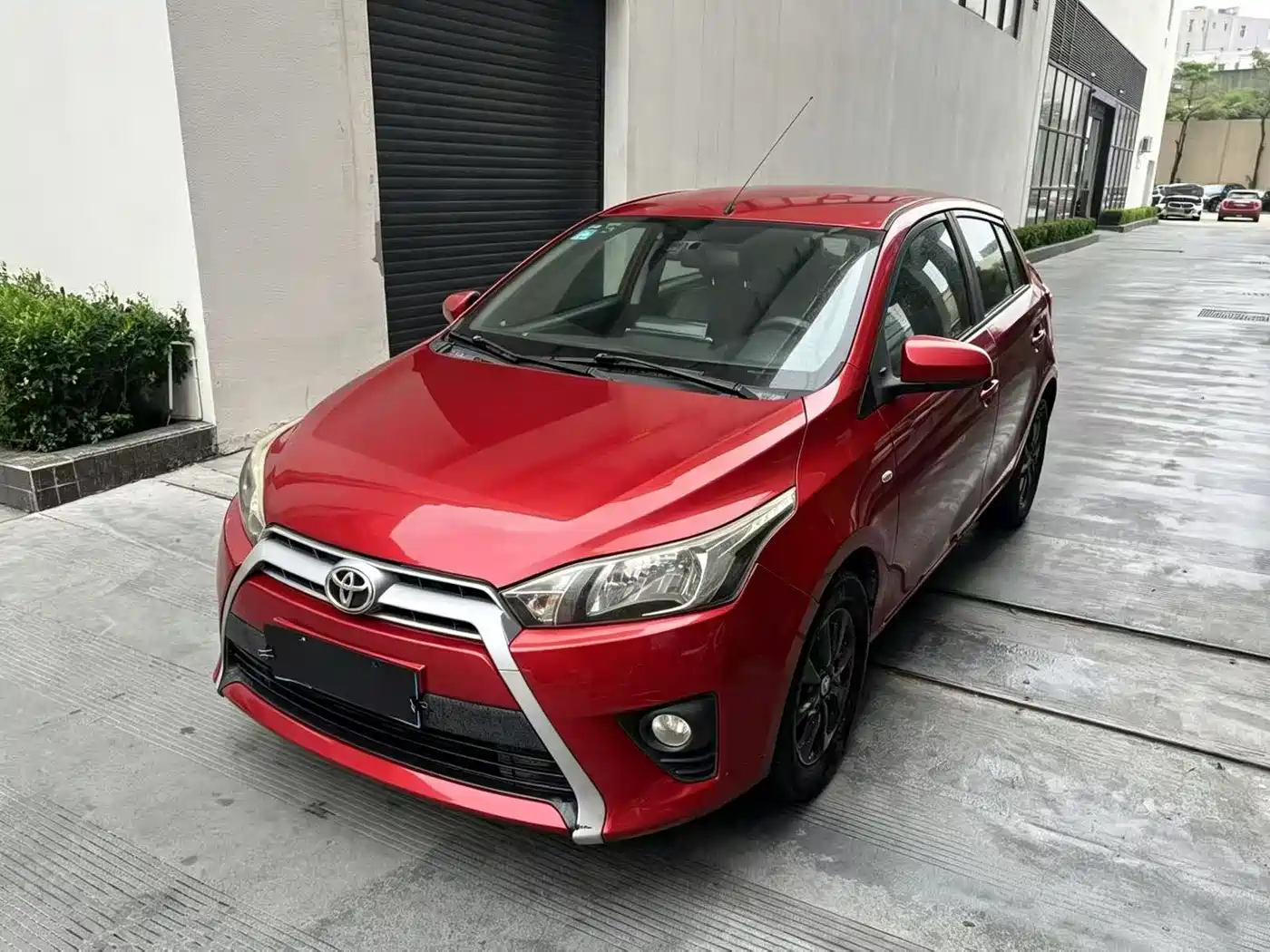 Toyota YARiS L Zhi Xuan 2014 1.5G Automatic Dynamic Edition