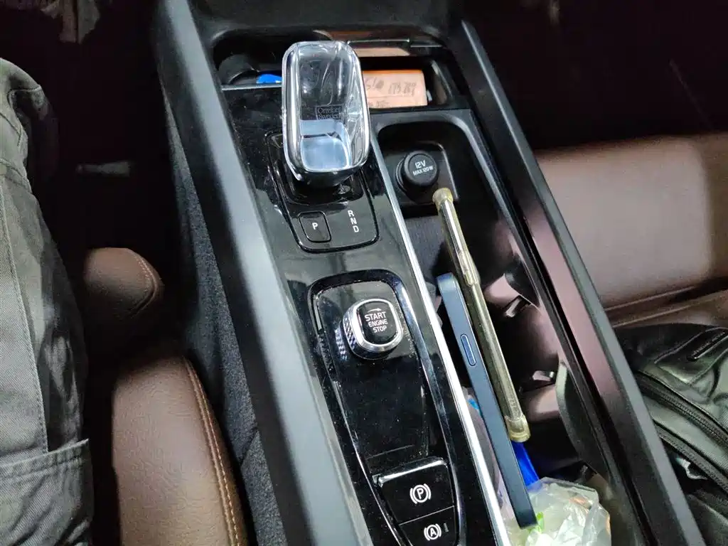 Фото 10 - Volvo S60