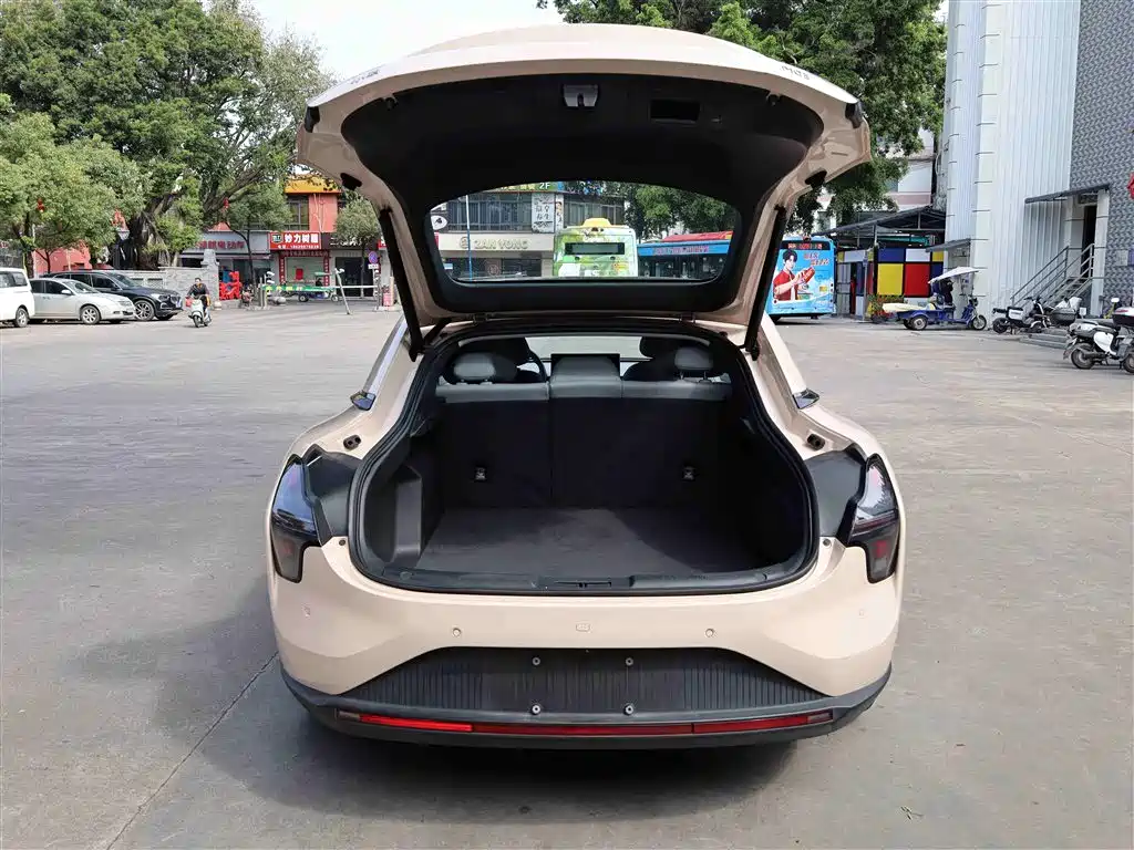 XIAOPENG MONA M03