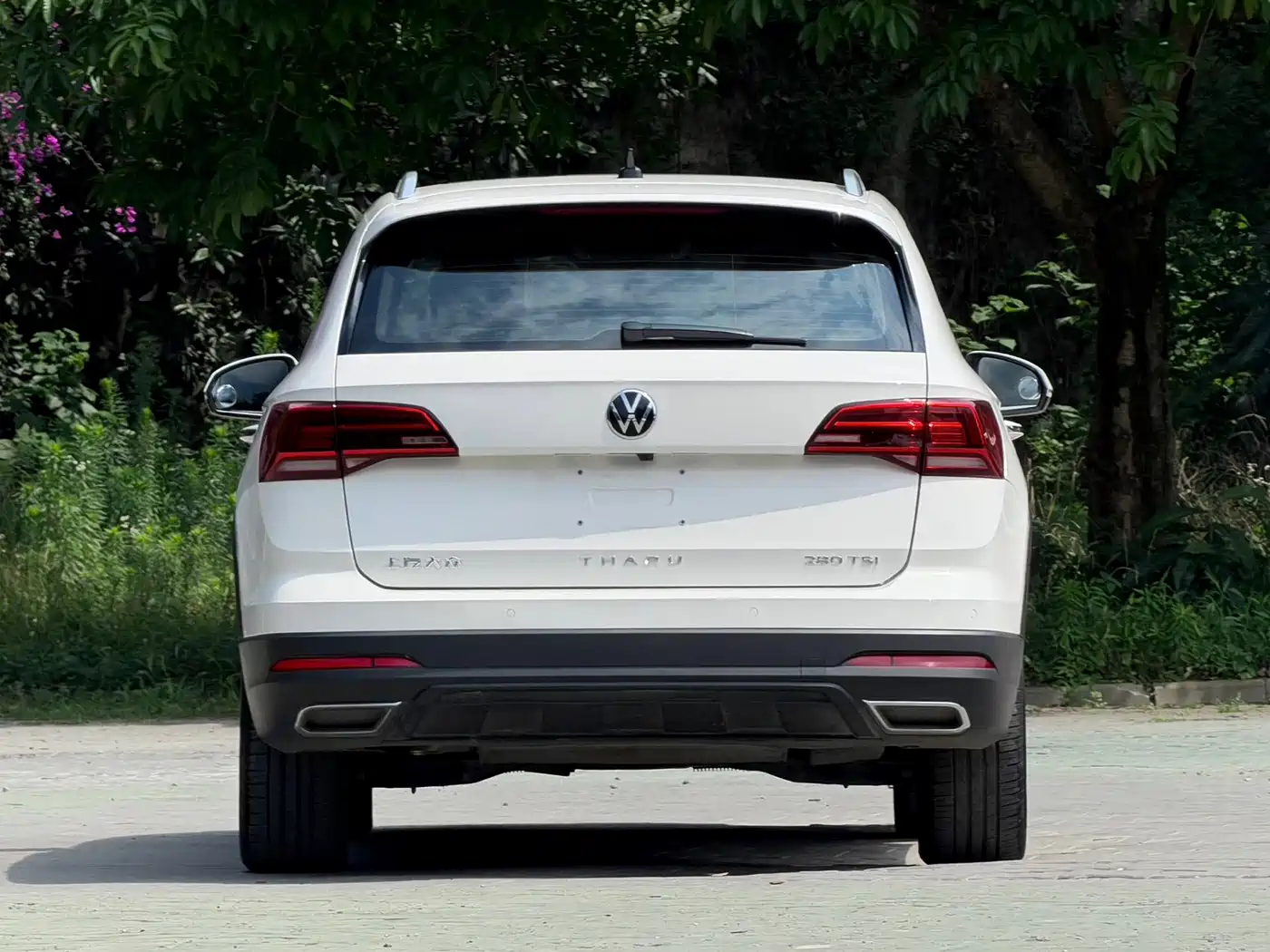 Volkswagen Tharu 2022 280TSI FWD Luxury Edition фото 5