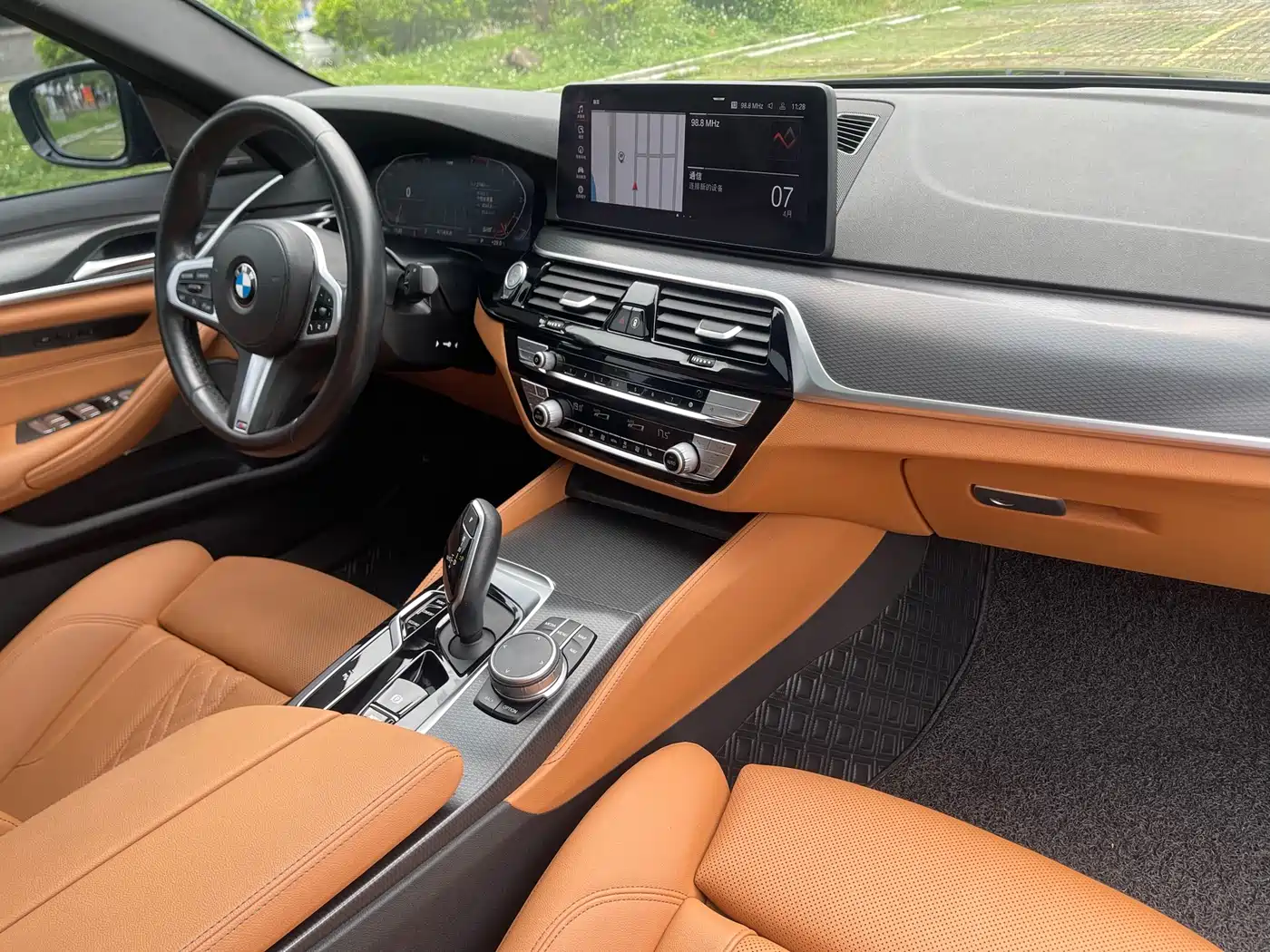 BMW 5 Series (Import) 2021 530i M Sport Package фото 18