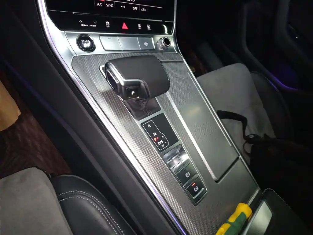 Audi A6L 2024 45 TFSI Premium Dynamic фото 14