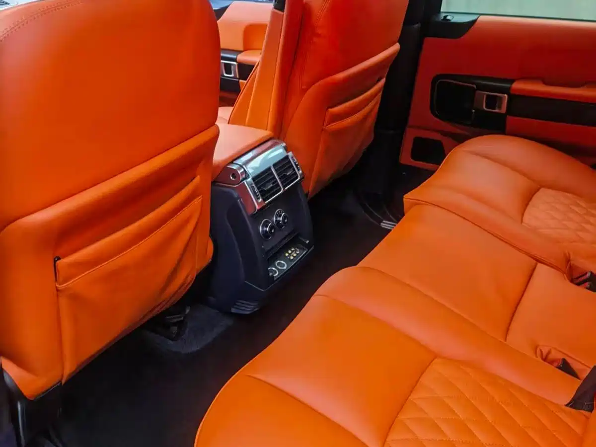 Photo 9 - Land Rover Range Rover