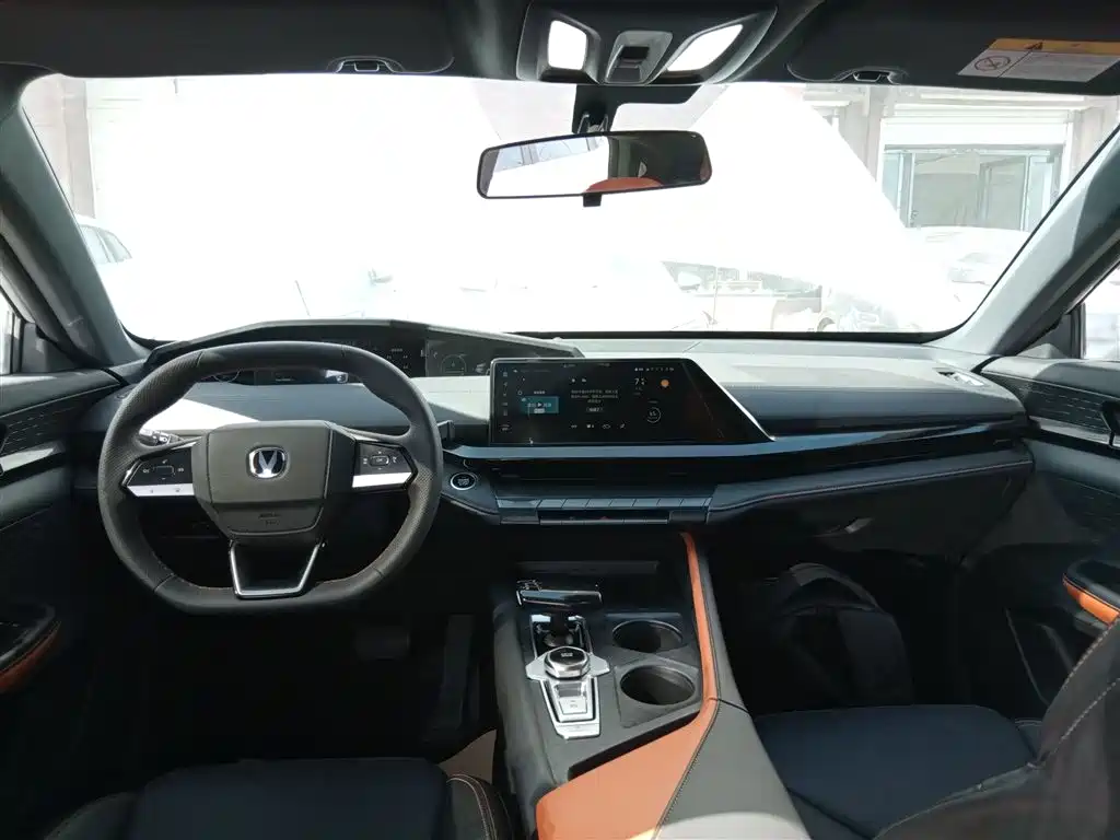CHANGAN UNI-V