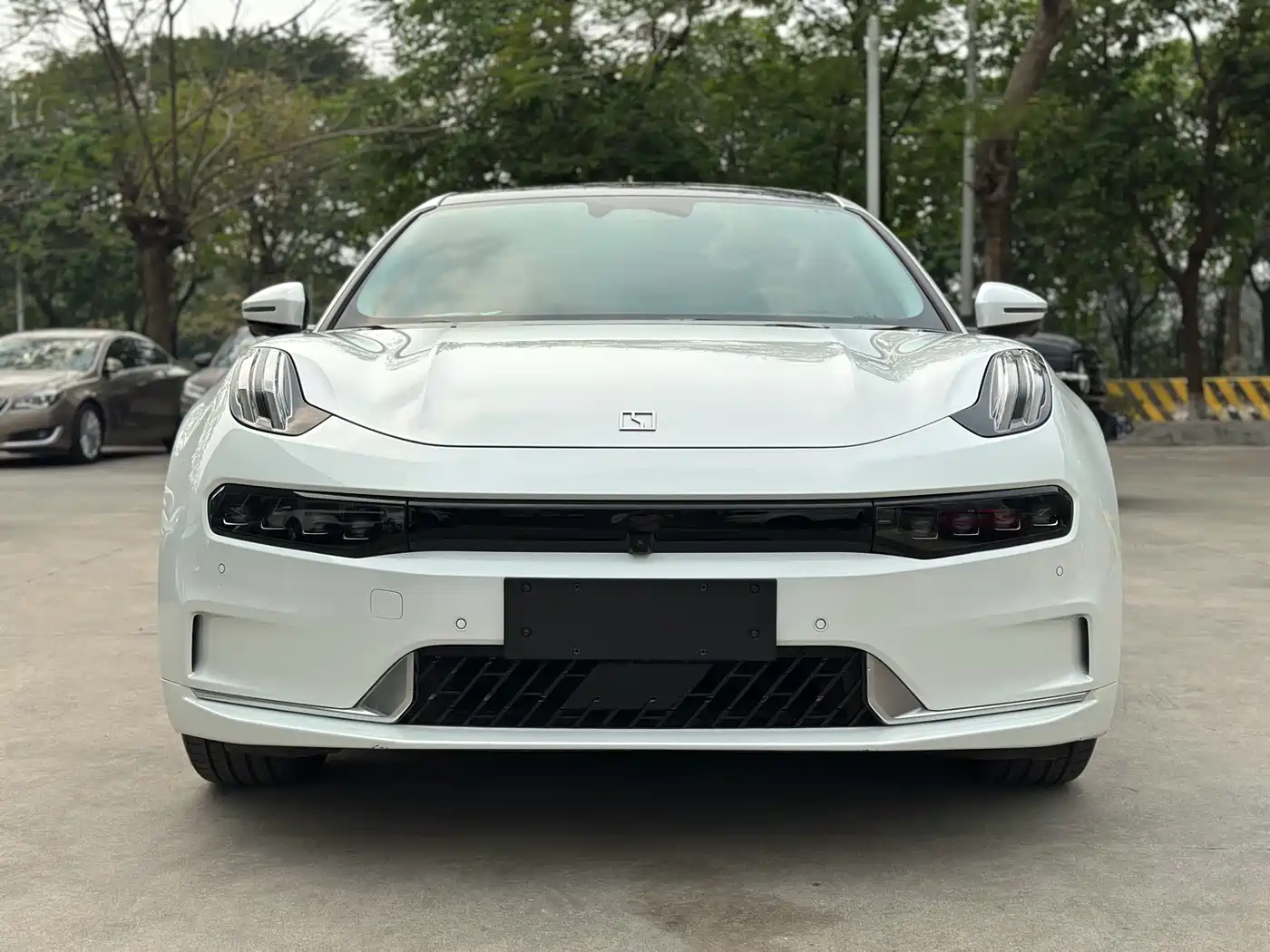 ZEEKR EXTREME KRYPTON 001