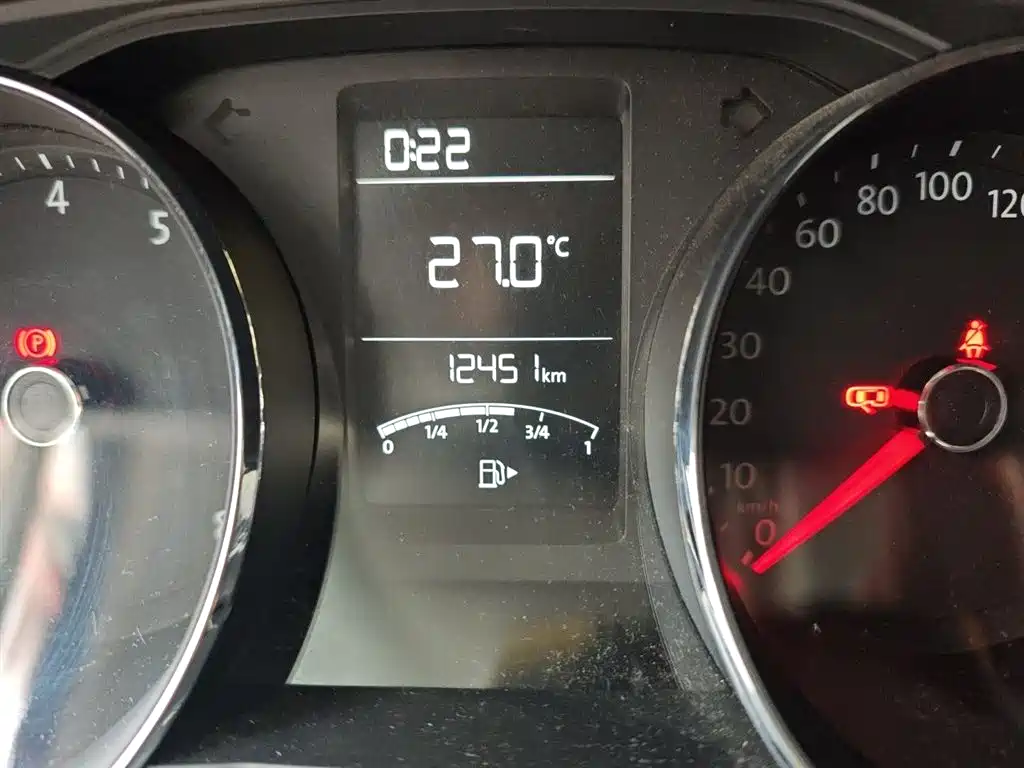 Volkswagen Lavida 2018 Classic 1.5L Manual Comfort China VI фото 13