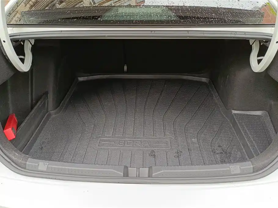 Volkswagen Bora 2023 200TSI DSG Yuexing Edition фото 4