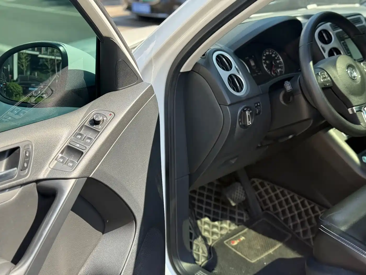 Volkswagen Tiguan 2016 Model 300TSI Automatic 4WD Luxury Edition фото 10