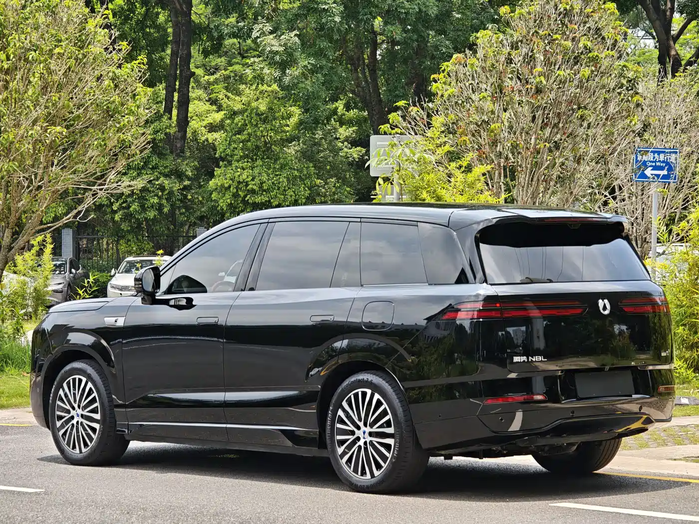 Denza N8L 2026 Model Prestige Edition фото 7
