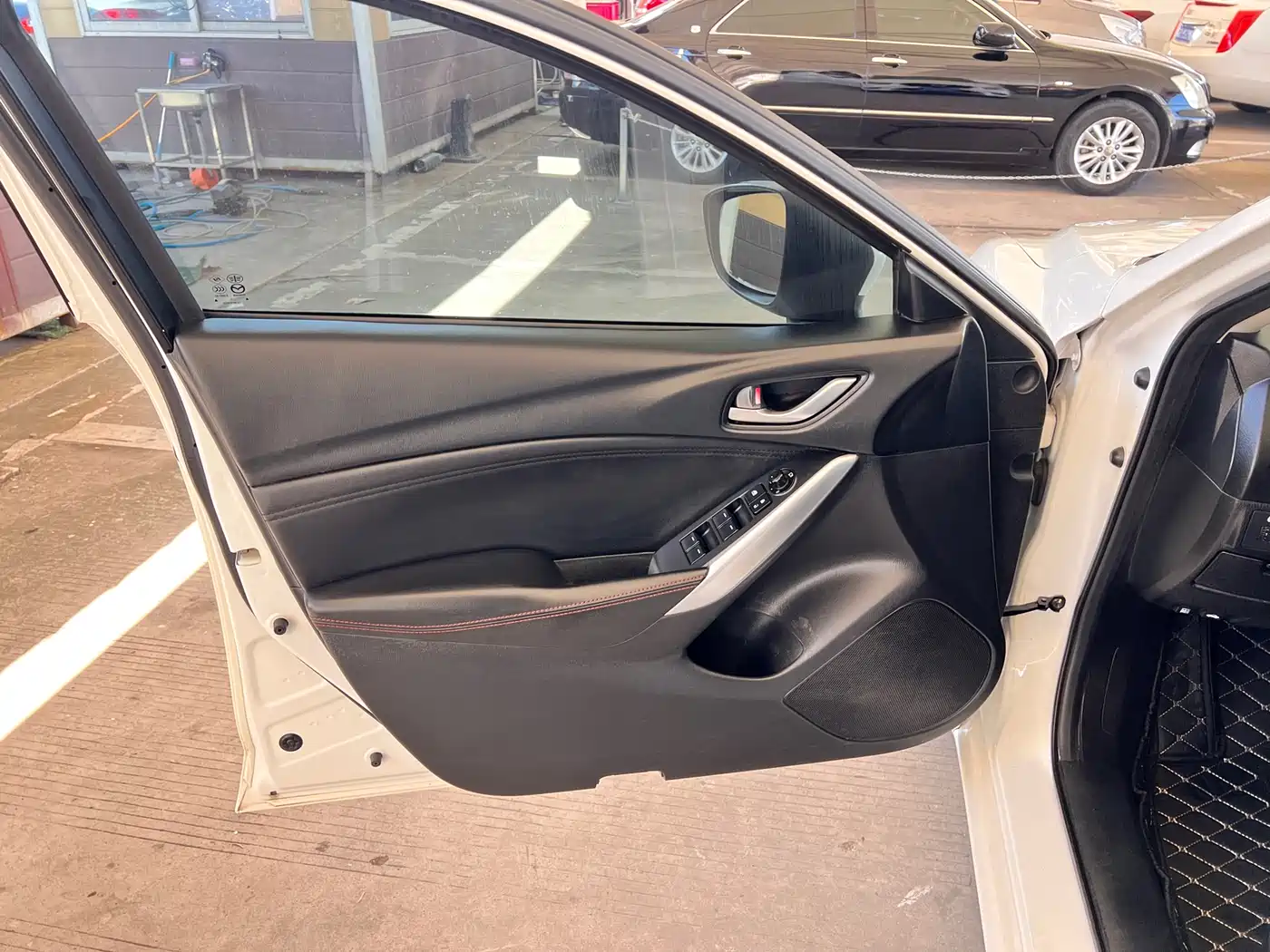Фото 6 - Mazda Atenza