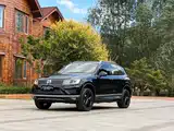 Фото 1 - Volkswagen Touareg
