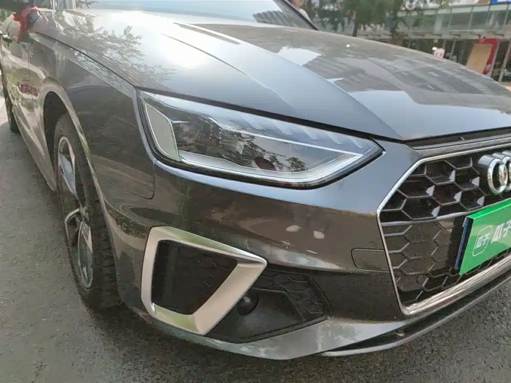Audi A4L 2021 40 TFSI Premium Life Edition фото 7