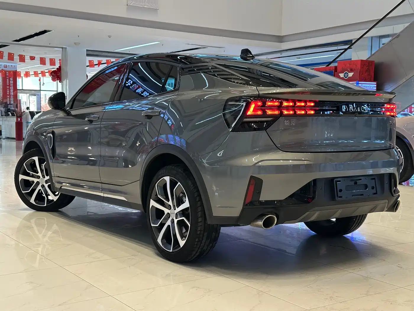 Lynk & Co 05 2020 2.0TD 4WD Halo Edition фото 6