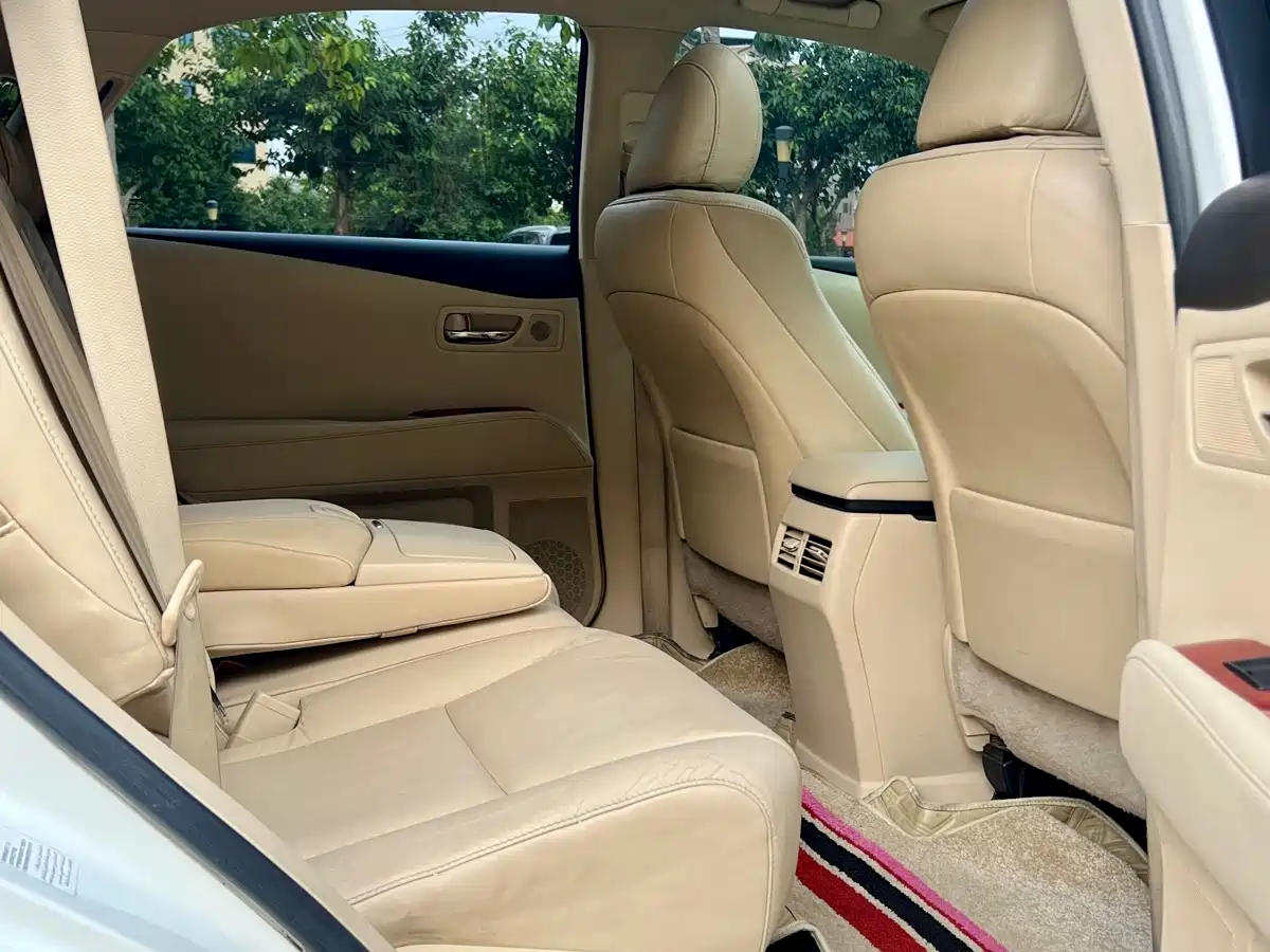 Lexus RX Classic 2011 270 Luxury фото 12
