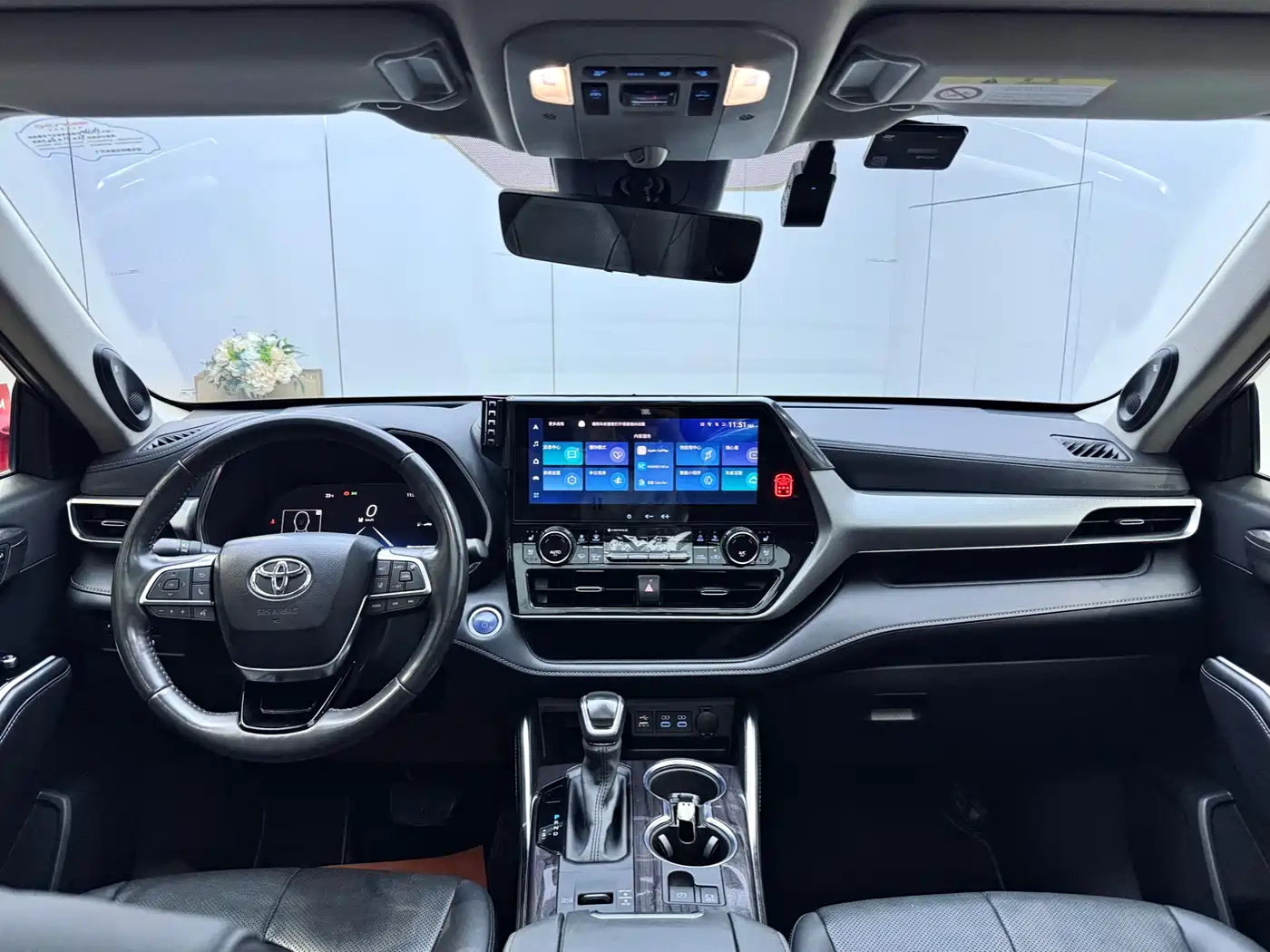 Toyota Highlander 2022 Dual Engine 2.5L 4WD Supreme Edition 7-Seater фото 16