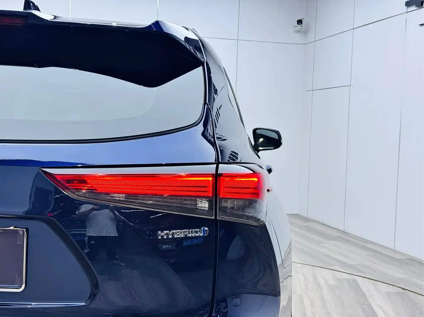 Toyota Highlander 2022 Dual Engine 2.5L 4WD Supreme Edition 7-Seater фото 25