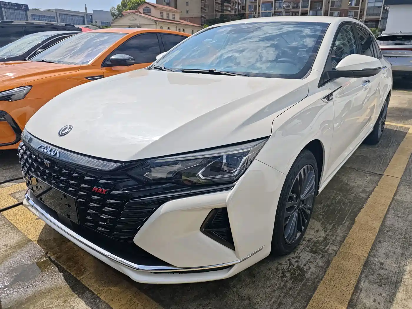 Dongfeng Aeolus Yixuan MAX 2022 2021 1.5T Trendy Dad Edition
