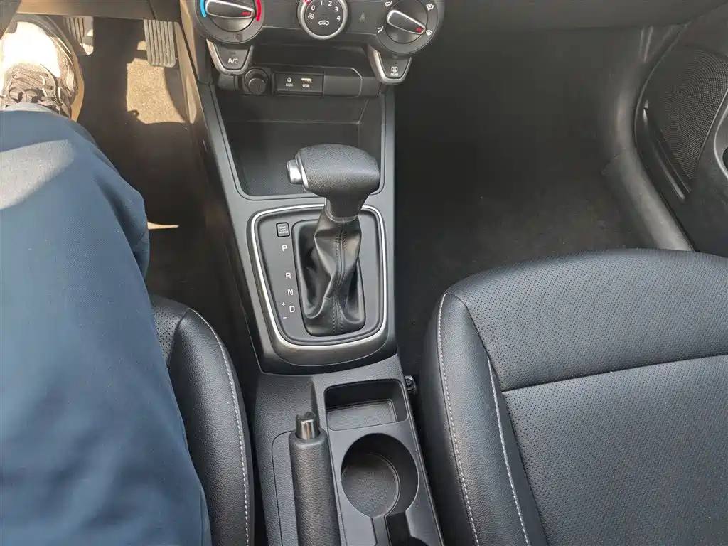 Kia K2 2017 Sedan 1.4L AT 15th Anniversary Special Edition GLS фото 10