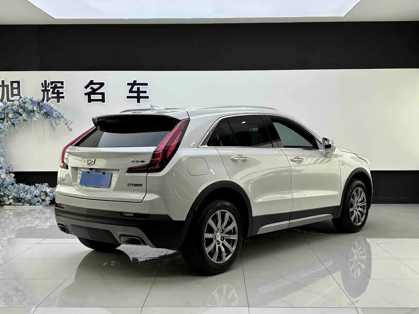 Cadillac XT4 2018 Model 28T 4WD Leading фото 5