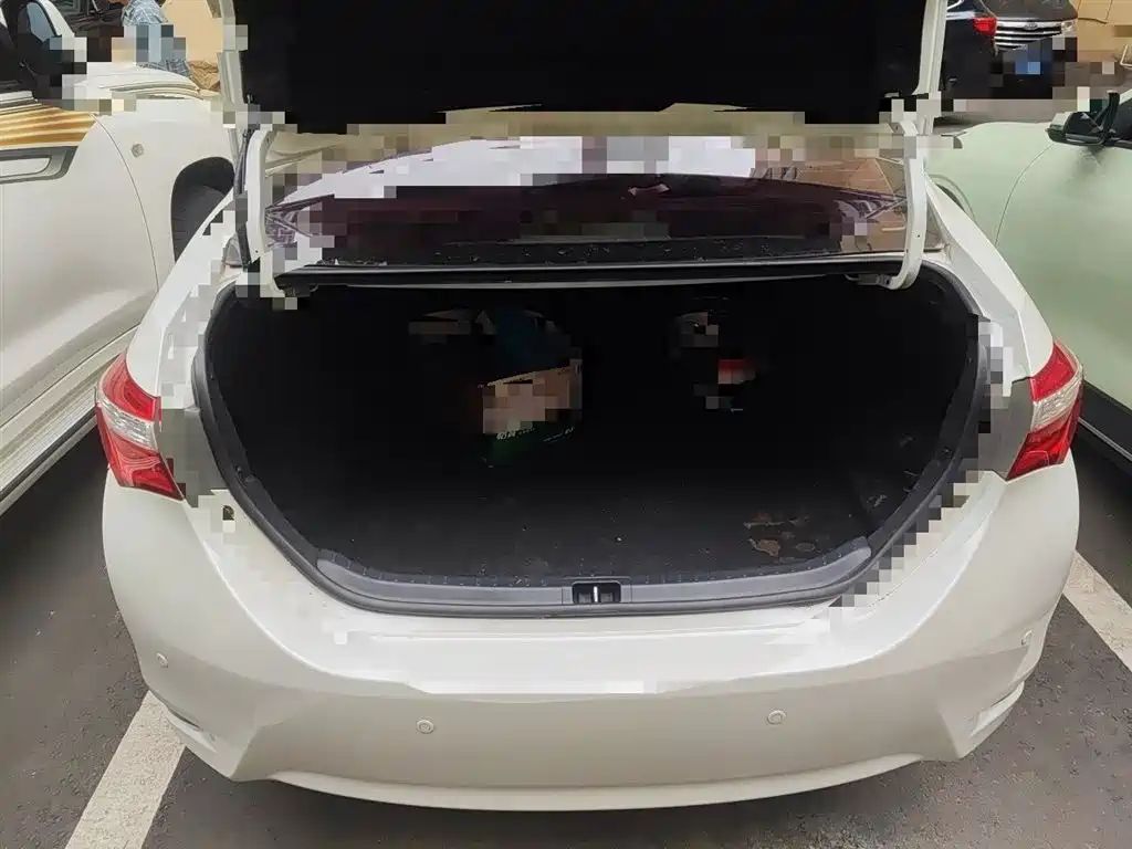 Toyota Corolla 2017 Model 1.2T CVT GL-i Leather Edition фото 15
