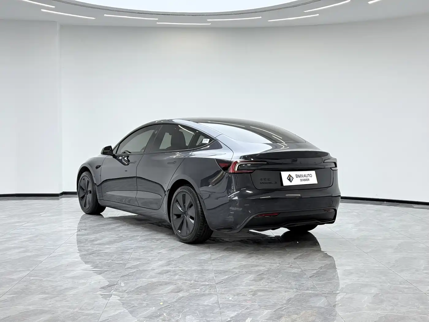 Tesla Model 3 2026 2025 Model Year Facelift Rear-Wheel Drive