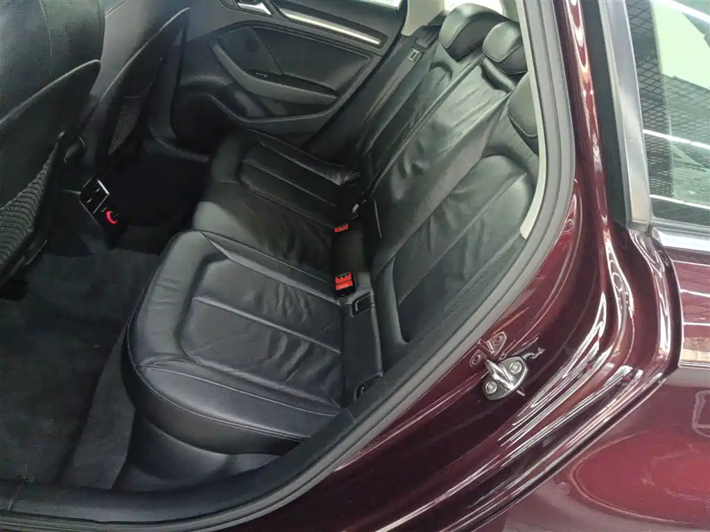Audi A3 2014 Sportback 35 TFSI Automatic Comfort фото 14