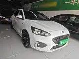 Фото 4 - Ford Focus