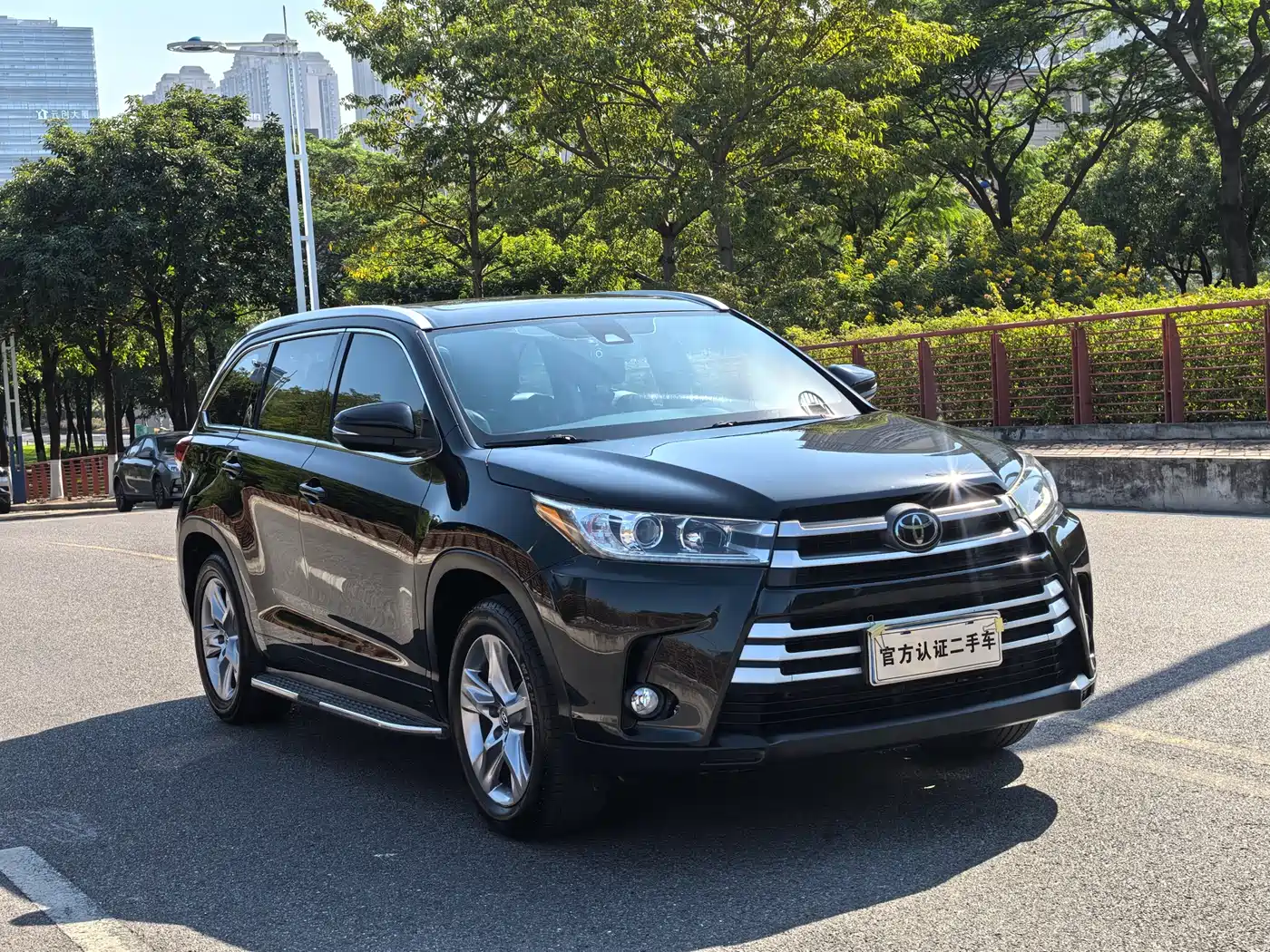 TOYOTA HIGHLANDER