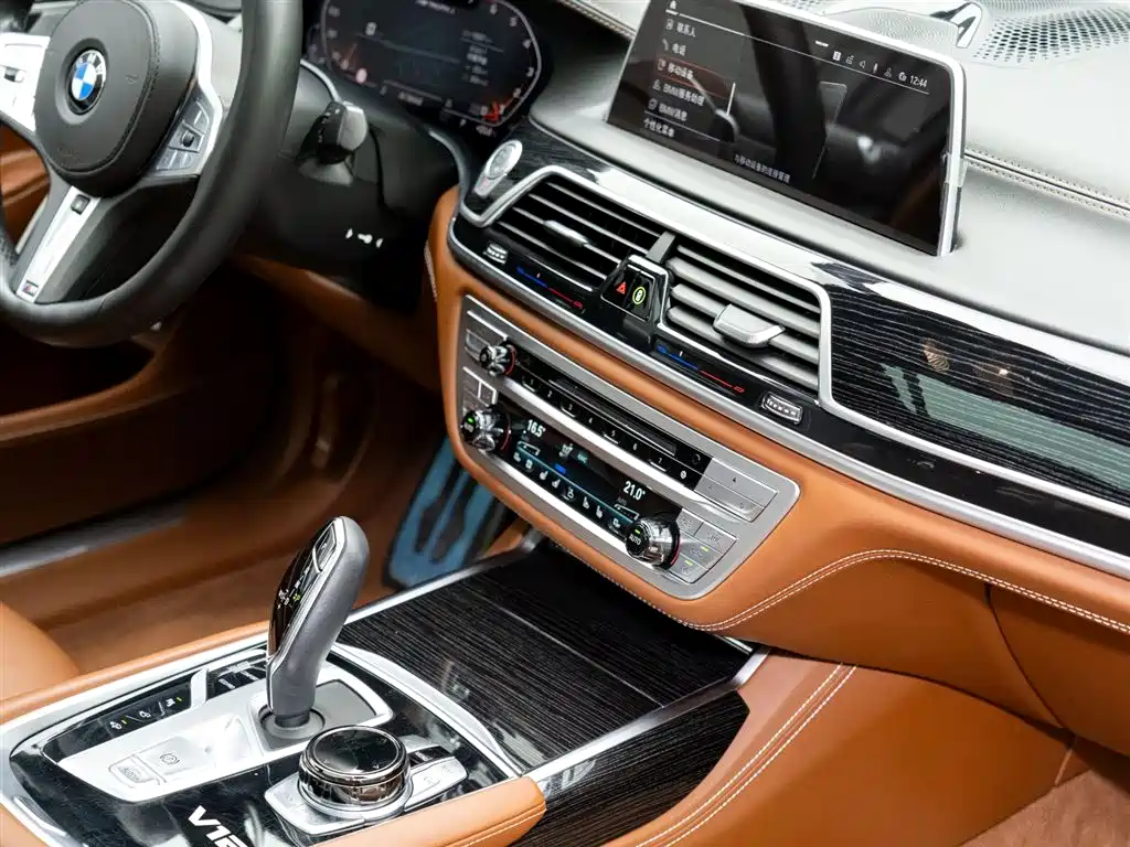 BMW 7 Series 2019 Facelift M760Li xDrive V12 Sport Package фото 20